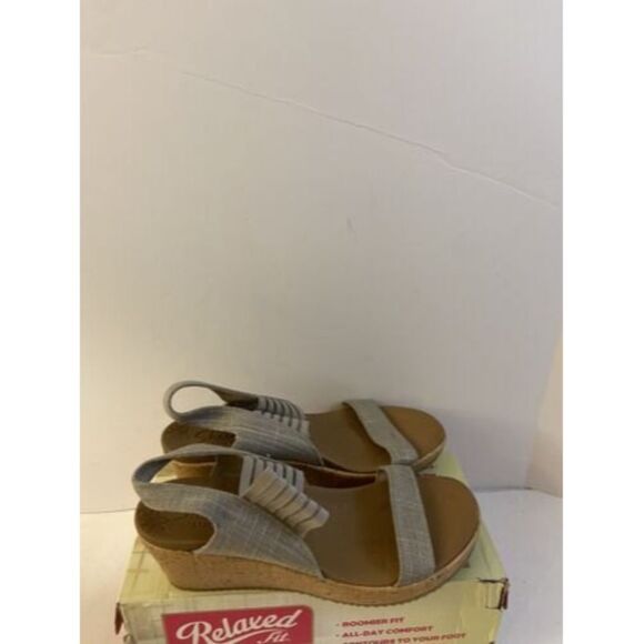 SKECHERS Size 11 Luxe Foam Slingback Wedge Sandals - Picture 1 of 5